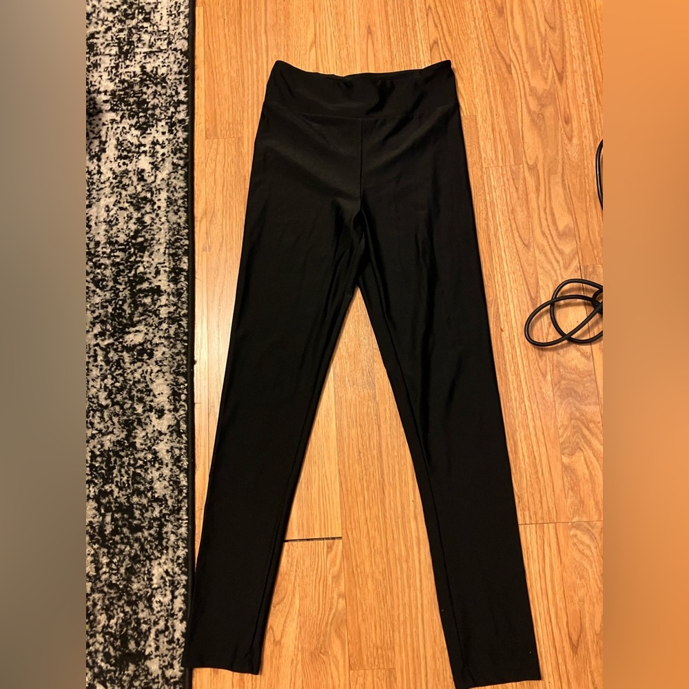 Black leggings